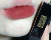 ysl 热门蜜桃色传奇：魅力无限的经典之色